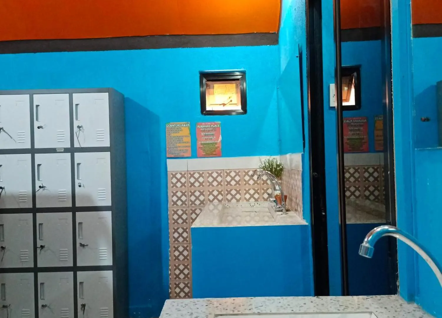 Adrianas Place Boutique Guest House Panglao 2*,